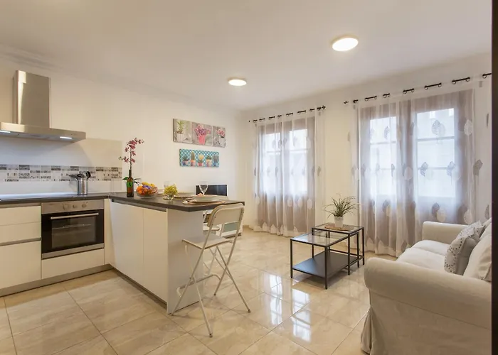 아파트 Rolycar 203 *